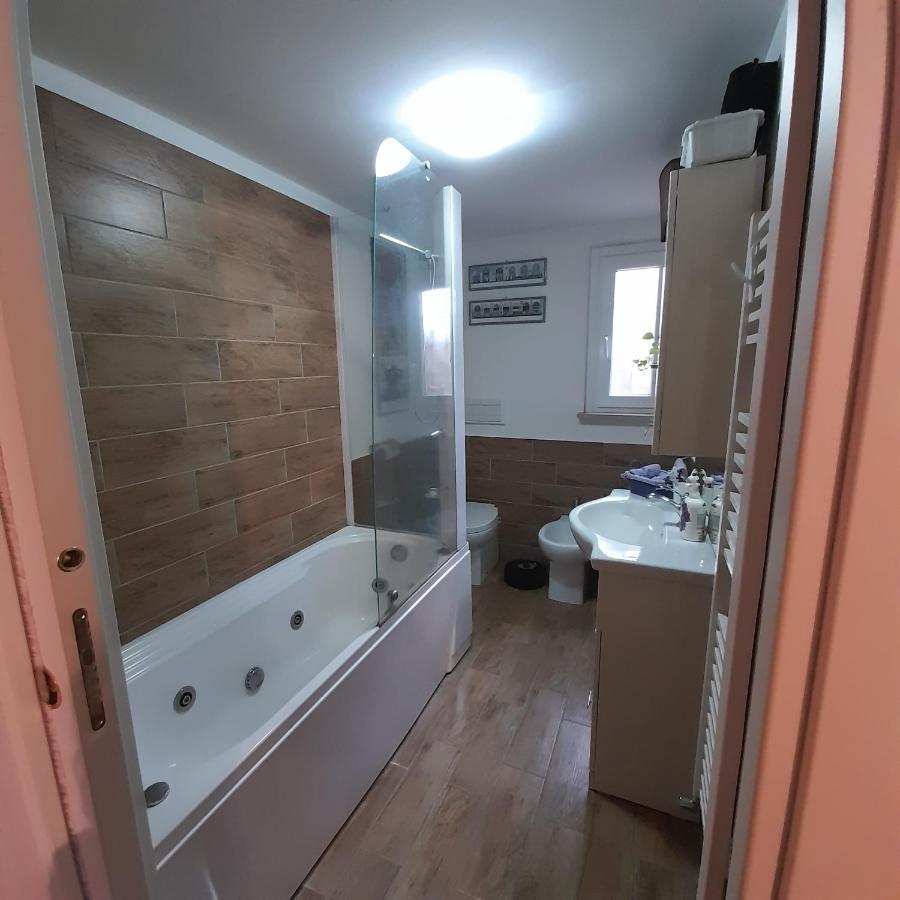 Il Glicine Hotel Sutri Luaran gambar